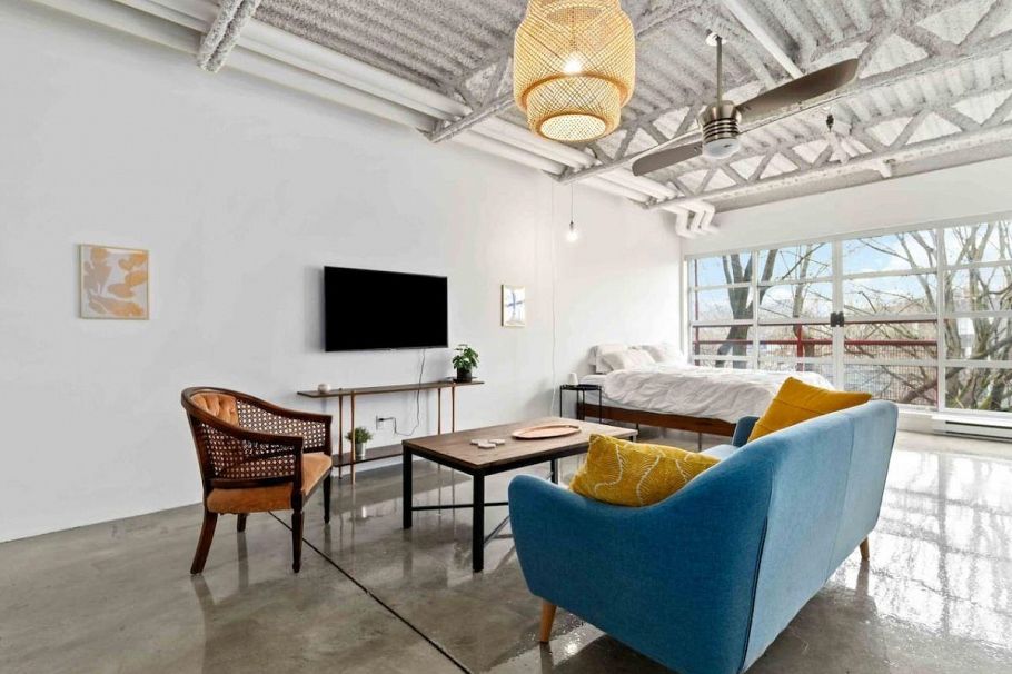 330 350 E 2nd Avenue Vancouver, BC - 12