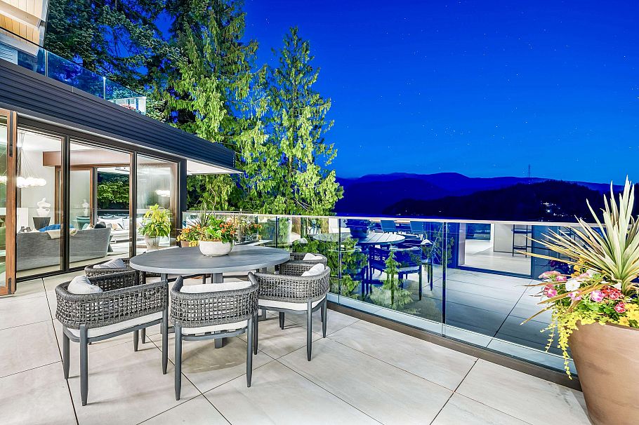 1840 Naomi Place North Vancouver, BC - 3