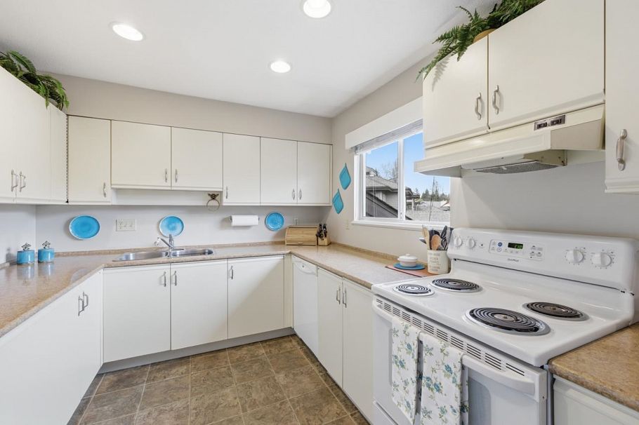 906 Roche Point Drive North Vancouver, BC - 19