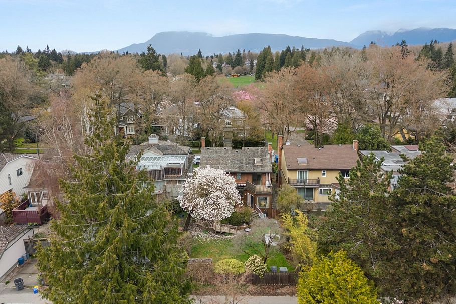 3958 W 29th Avenue Vancouver, BC - 29