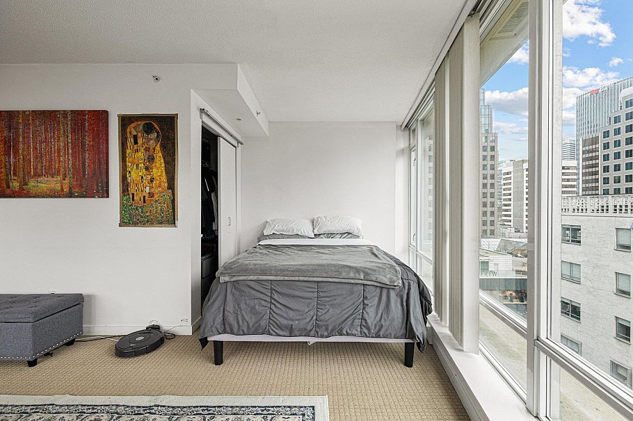 718 610 Granville Street Vancouver, BC - 11