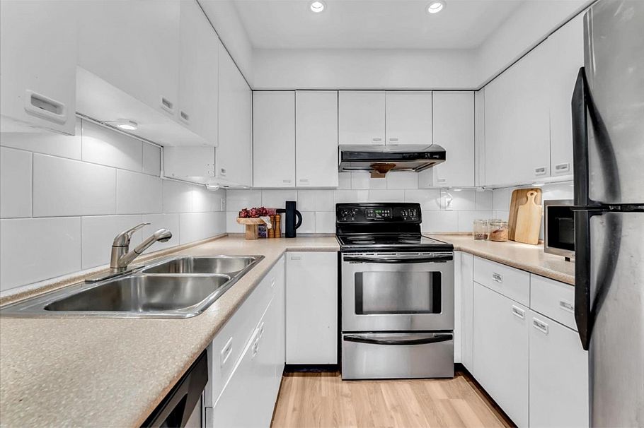 407 1476 W 10th Avenue Vancouver, BC - 9