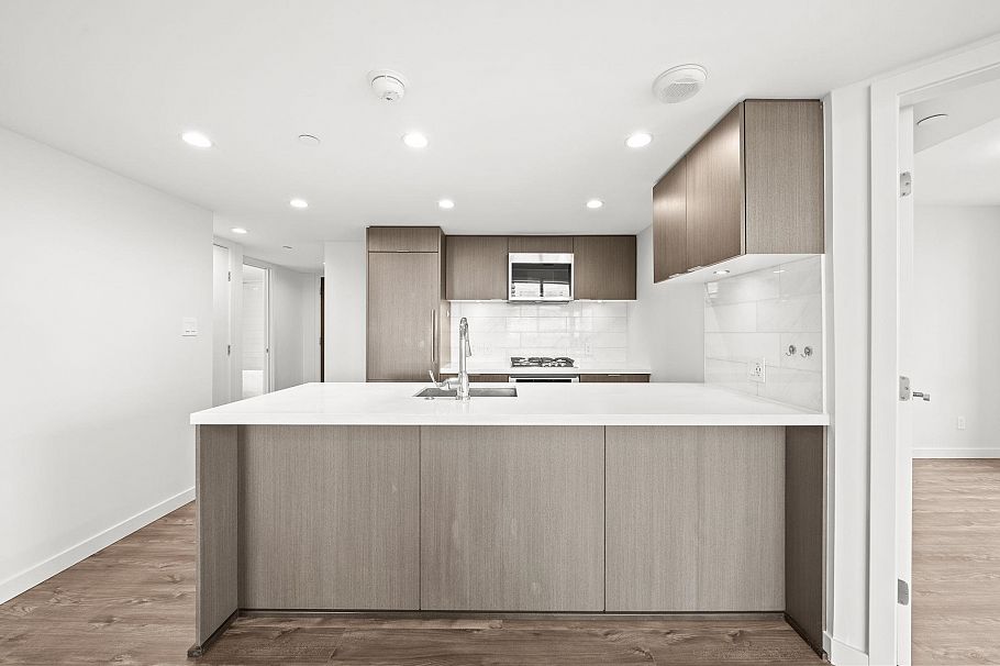 2407 8189 Cambie Street Vancouver, BC - 4