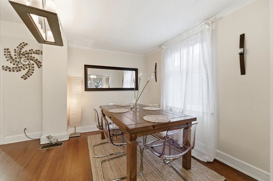 2232 W 14th Avenue Vancouver, BC - 8