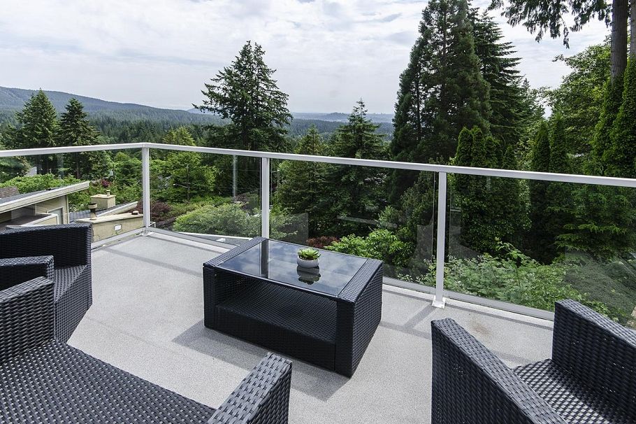 1241 Coleman Street North Vancouver, BC - 11