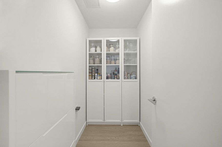 401 4171 Cambie Street Vancouver, BC - 5