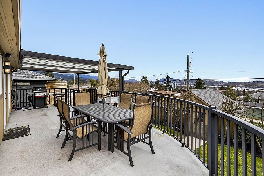 831 Whitchurch Street North Vancouver, BC - 14