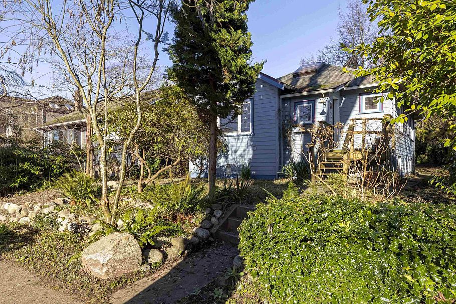 3449 Mayfair Avenue Vancouver, BC - 3