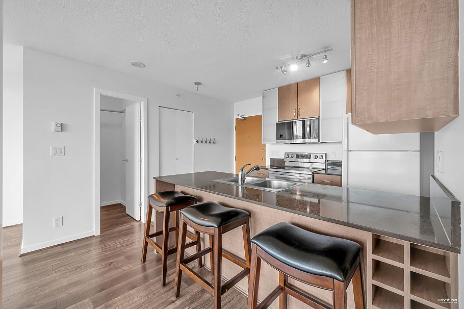 2608 977 Mainland Street Vancouver, BC - 5