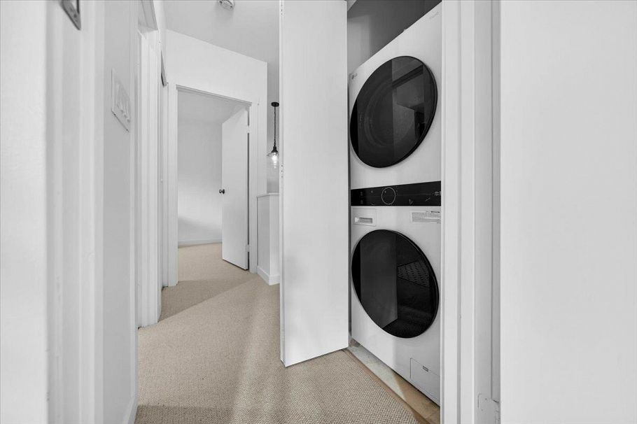 38 W 14th Avenue Vancouver, BC - 34