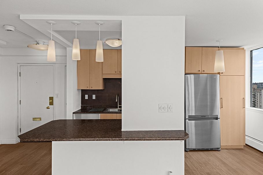 1701 1251 Cardero Street Vancouver, BC - 8