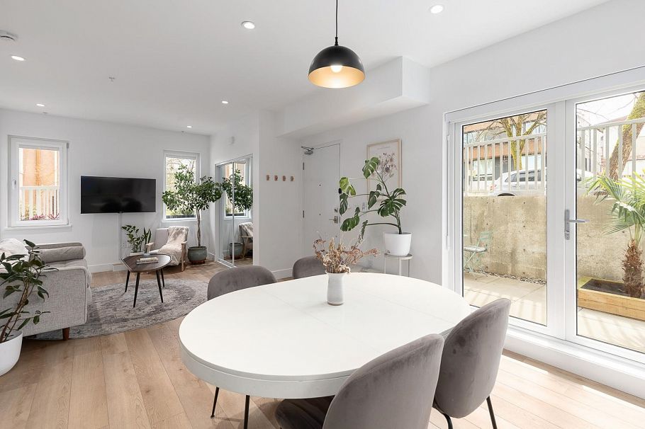 101 239 E 16th Avenue Vancouver, BC - 9