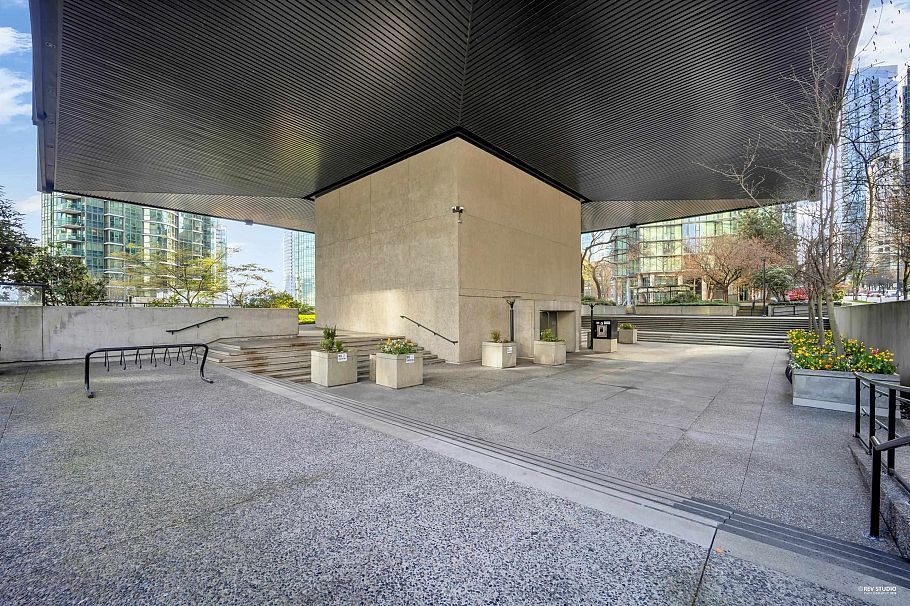 1113 1333 W Georgia Street Vancouver, BC - 22