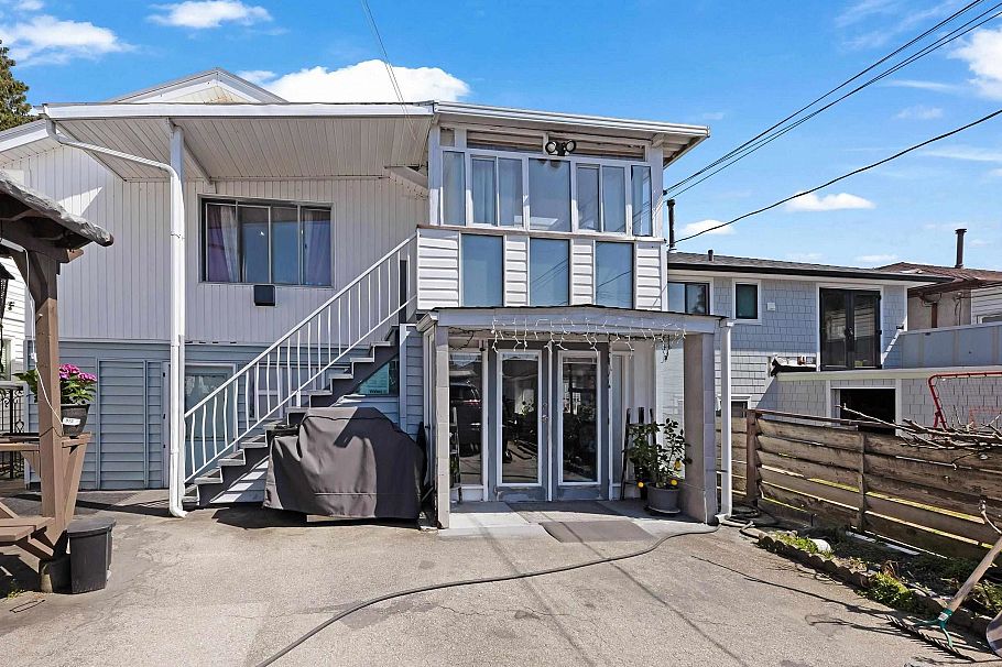 6777 Kerr Street Vancouver, BC - 22