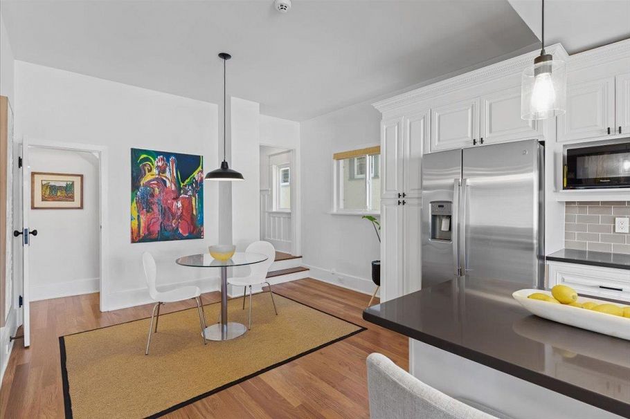 2755 W 42nd Avenue Vancouver, BC - 9