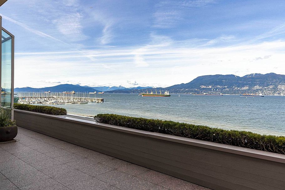3513 Point Grey Road Vancouver, BC - 2