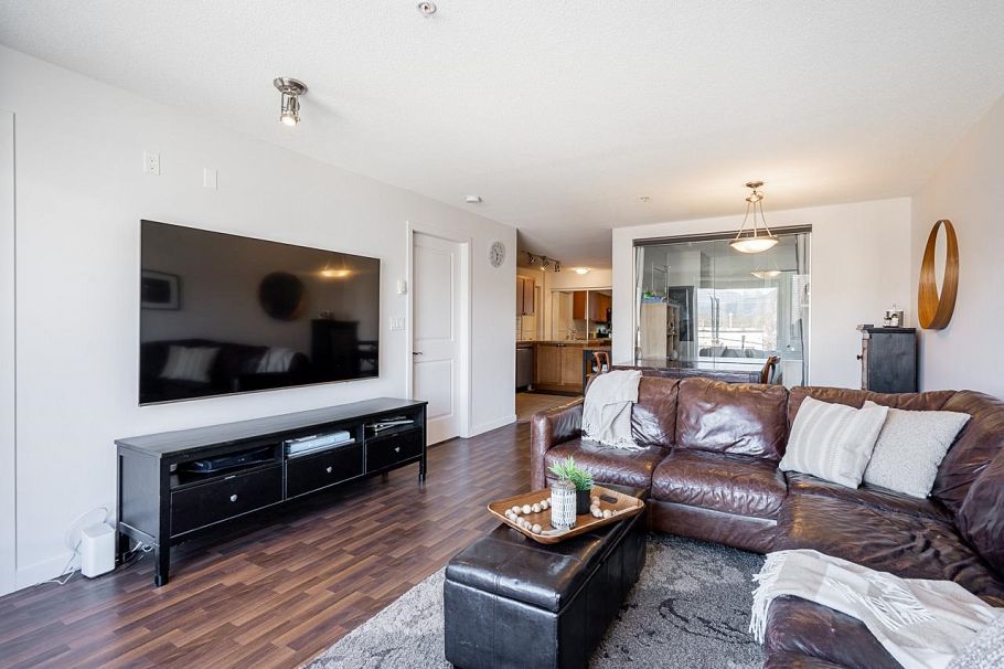 310 2636 E Hastings Street Vancouver, BC - 7