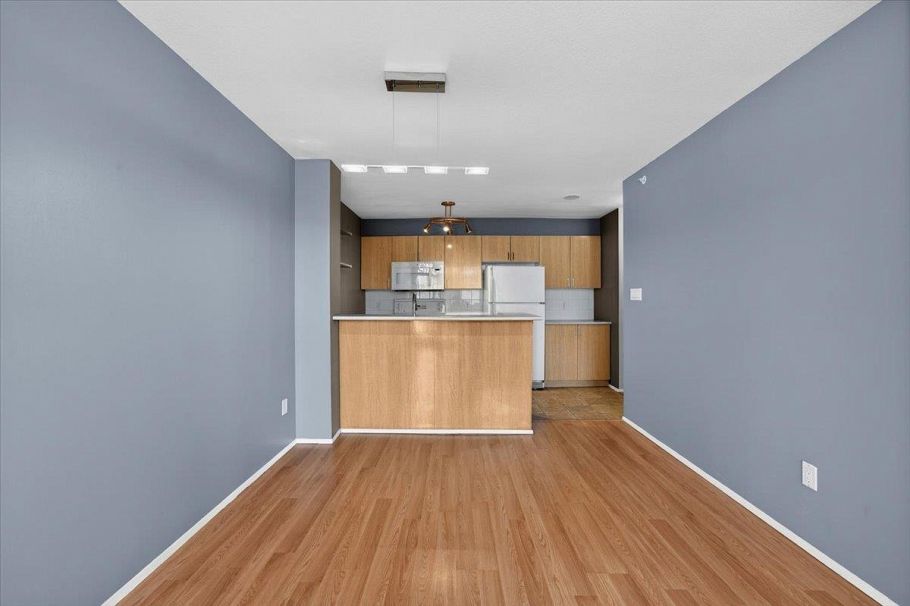 909 2733 Chandlery Place Vancouver, BC - 7