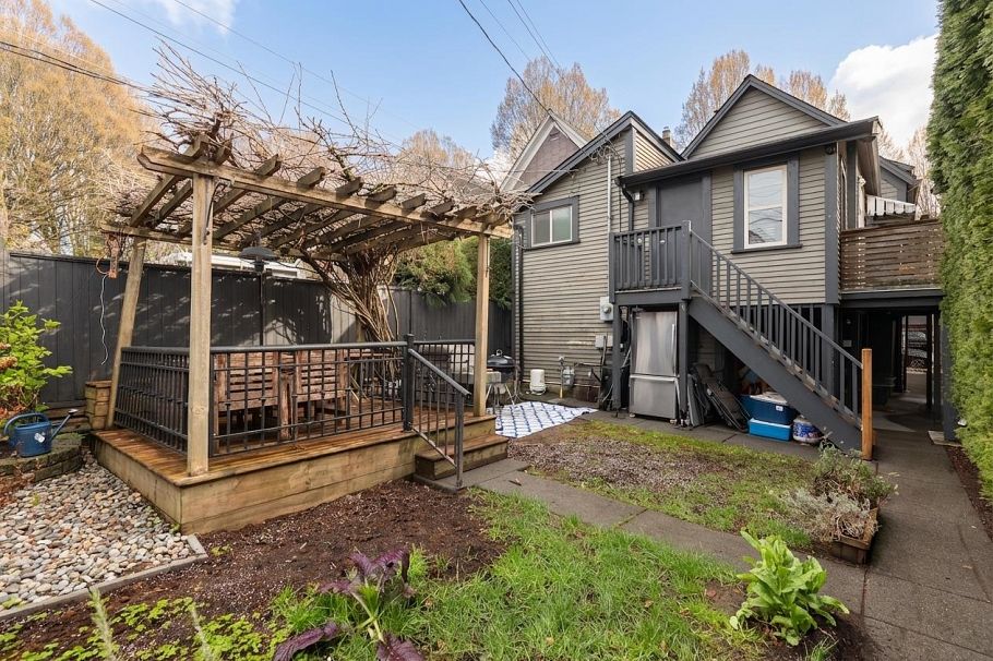 557 Prior Street Vancouver, BC - 39