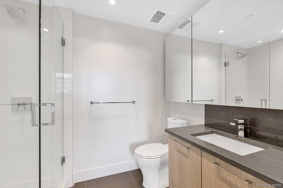 3559 E Kent Avenue North Vancouver, BC - 22