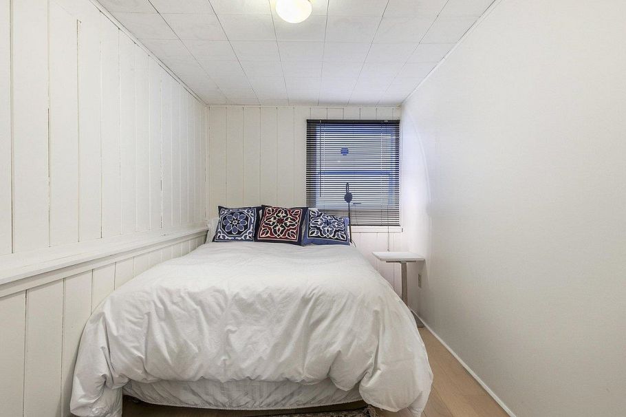 4508 W 12th Avenue Vancouver, BC - 32