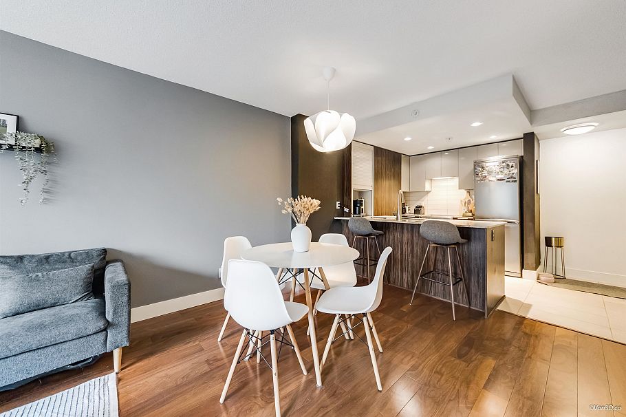 213 1088 Richards Street Vancouver, BC - 4