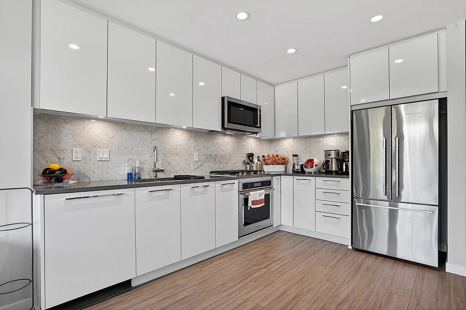 511 2651 Library Lane North Vancouver, BC - 12