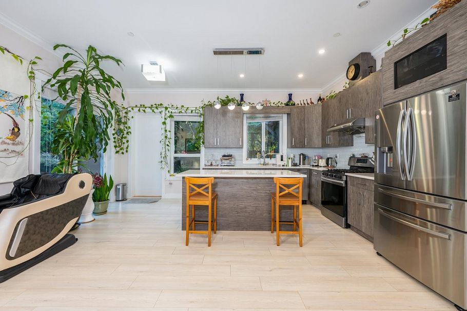 4786 W 4th Avenue Vancouver, BC - 22