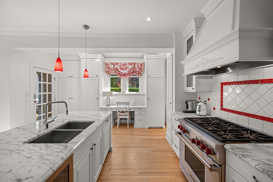 1519 W 35th Avenue Vancouver, BC - 14