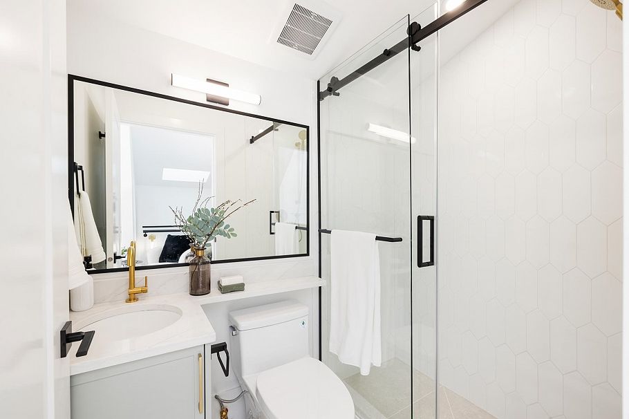 2334 E 5th Avenue Vancouver, BC - 19