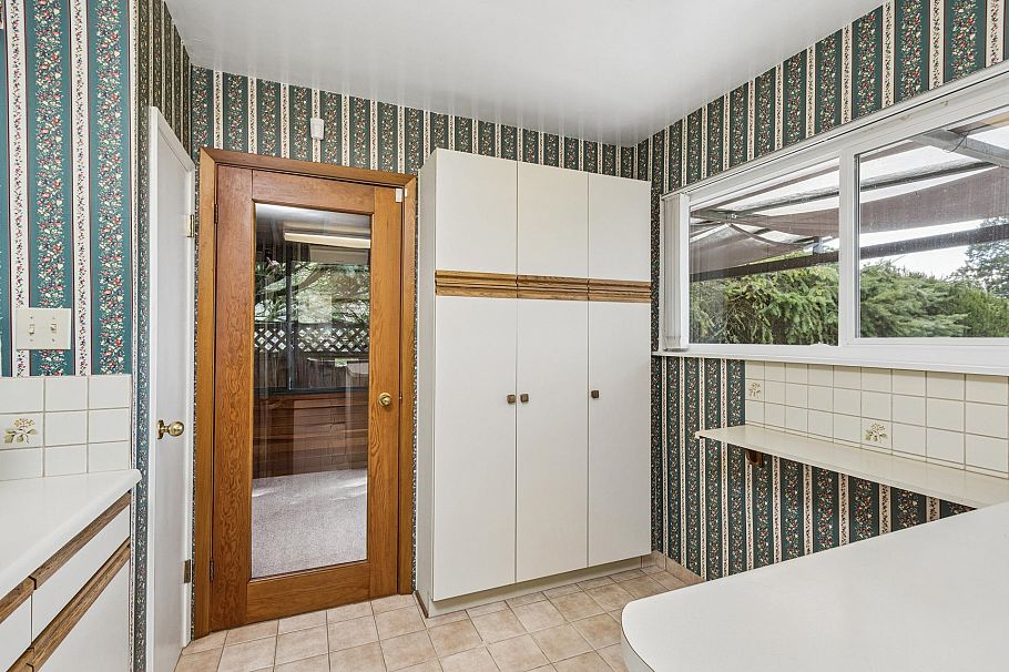 702 Winona Avenue North Vancouver, BC - 15