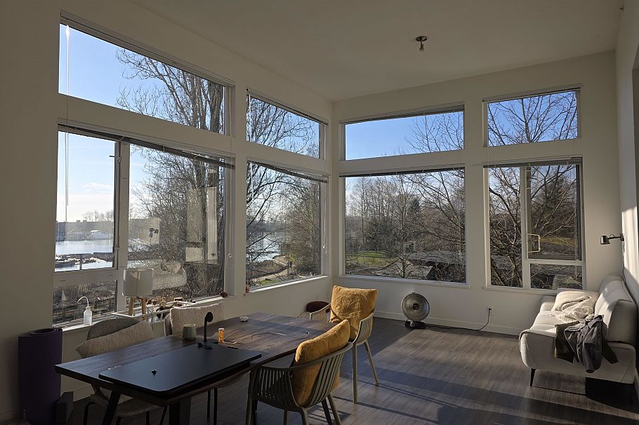 310 3138 Riverwalk Avenue Vancouver, BC - 2