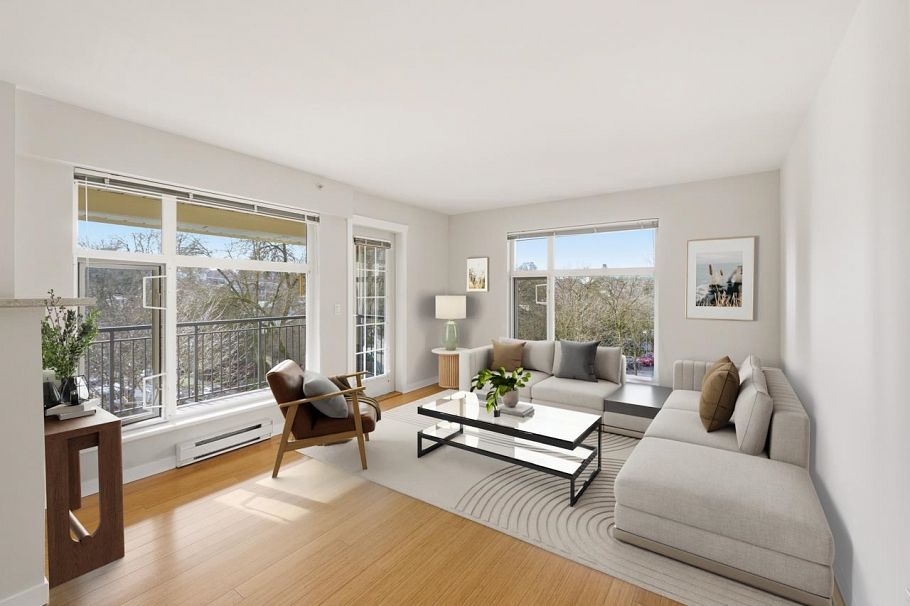 404 3575 Euclid Avenue Vancouver, BC - 3