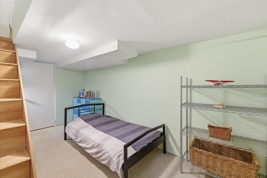 2232 W 14th Avenue Vancouver, BC - 22