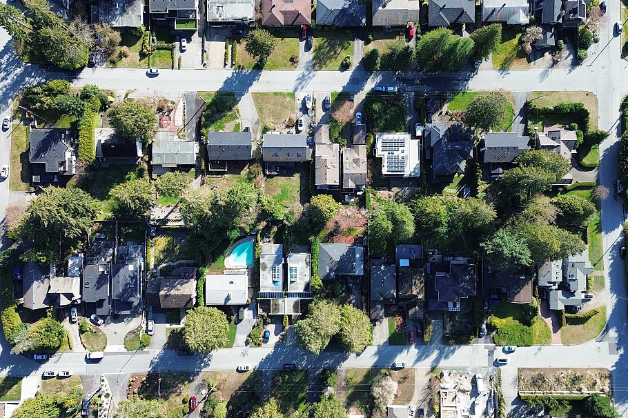 922 Canyon Boulevard North Vancouver, BC - 25