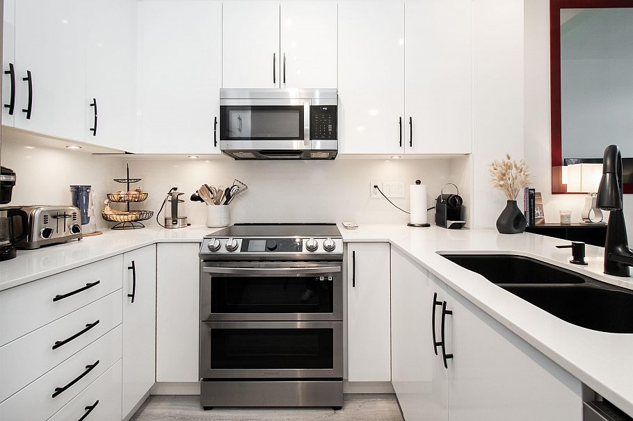 515 119 W 22nd Street North Vancouver, BC - 10