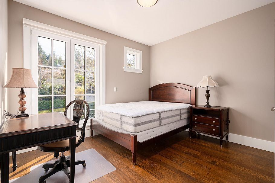 4341 W 3rd Avenue Vancouver, BC - 30