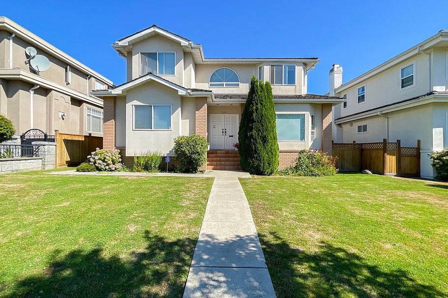 219 W 42nd Avenue Vancouver, BC - 1