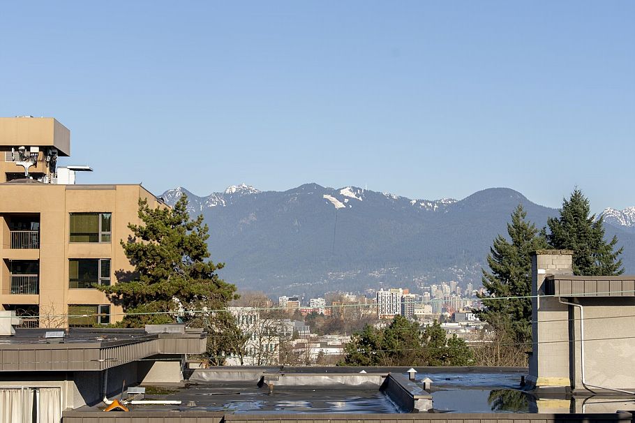 303 975 E Broadway Vancouver, BC - 23