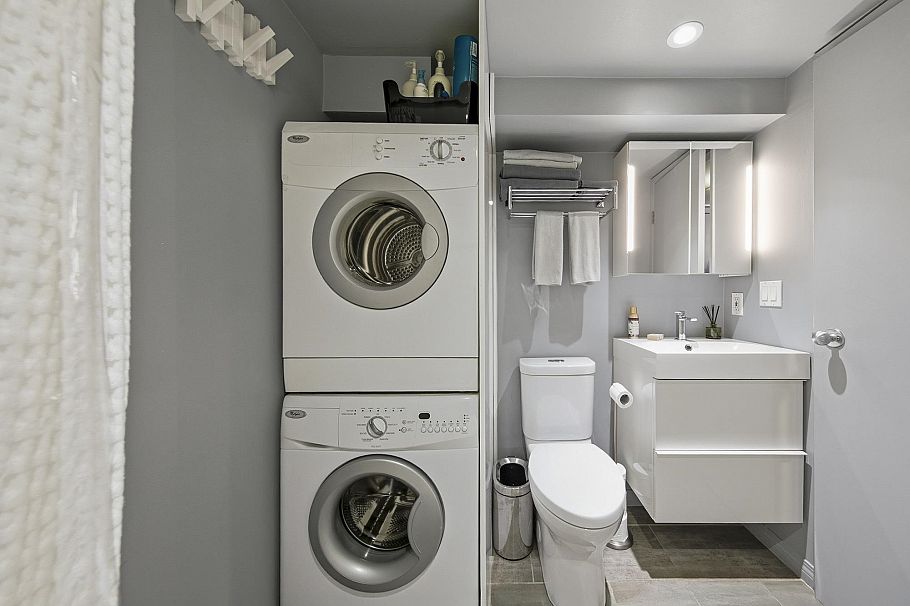 C6 238 E 10th Avenue Vancouver, BC - 31