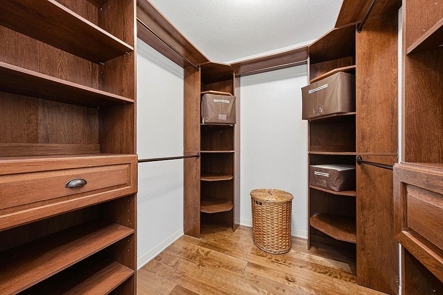 104 1500 Ostler Court North Vancouver, BC - 22