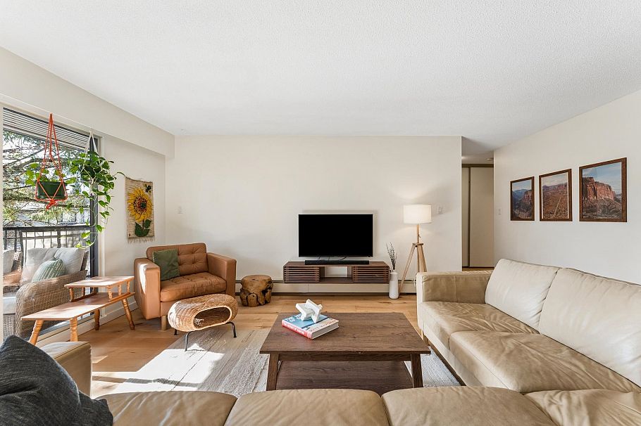 211 1385 Draycott Road North Vancouver, BC - 4