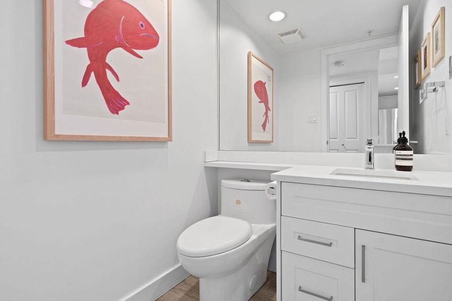 1409 W 6th Avenue Vancouver, BC - 17