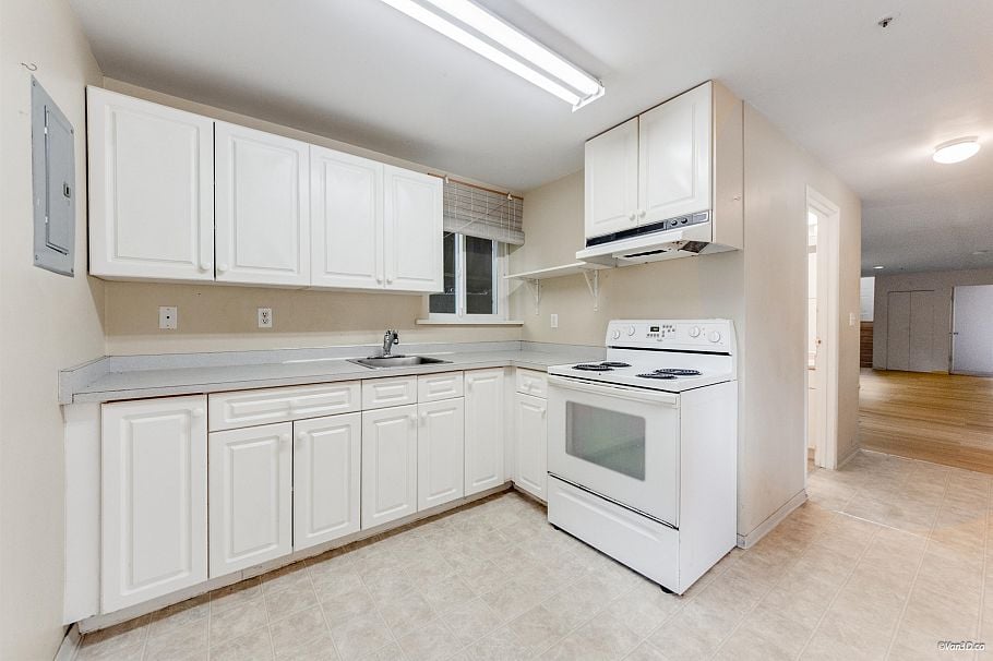 764 E Georgia Street Vancouver, BC - 18