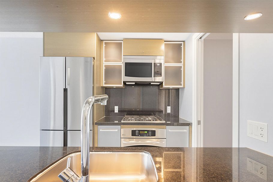 907 833 Seymour Street Vancouver, BC - 6