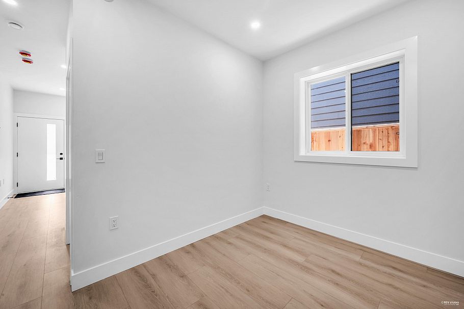 1846 E 37th Avenue Vancouver, BC - 21