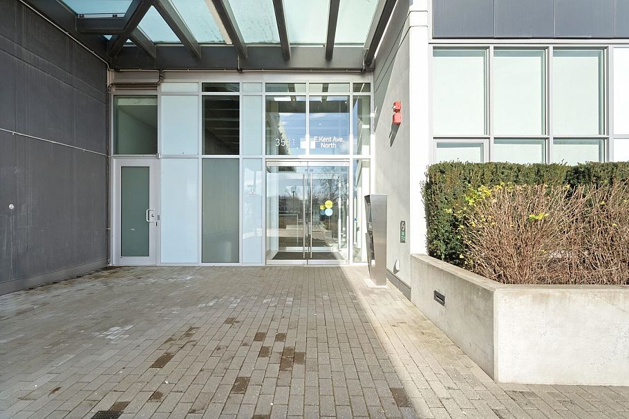 3559 E Kent Avenue North Vancouver, BC - 26