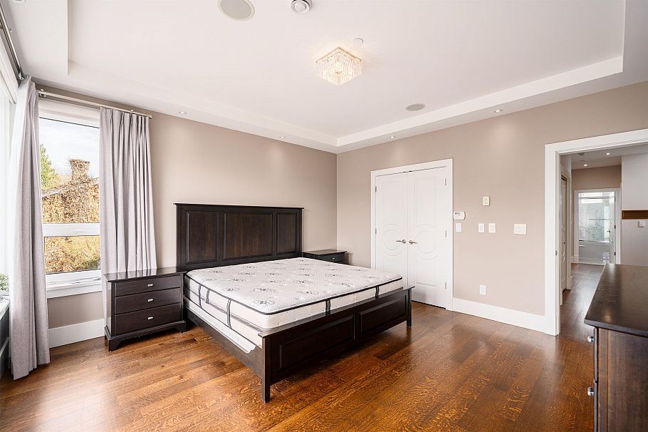4341 W 3rd Avenue Vancouver, BC - 25