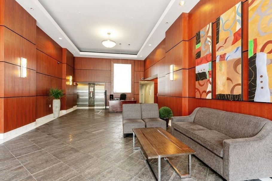 2107 188 E Esplanade North Vancouver, BC - 4