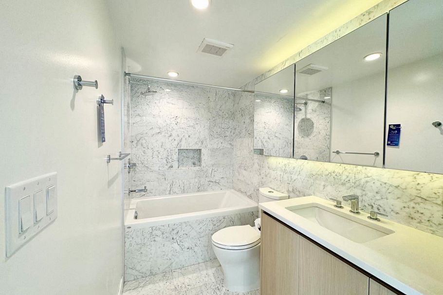 1318 1768 Cook Street Vancouver, BC - 8